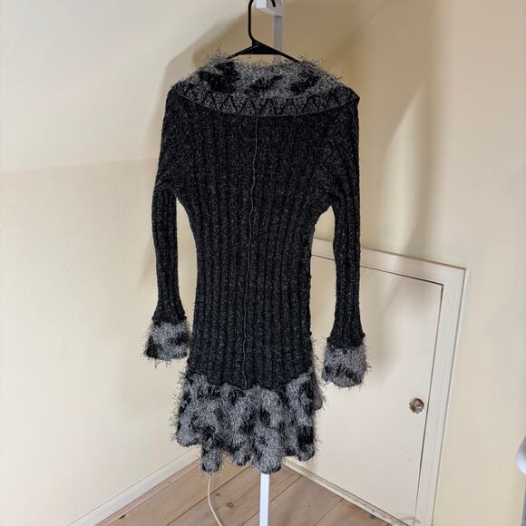 Liquid by Sioni EUC Womens Asymmetric Flared Sleeve Patchwork Cardigan Sweater M - Picture 5 of 6